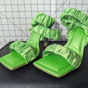 NEW Womens Gianni Bini Vanya Scrunched Stiletto Heeled Sandals Lime